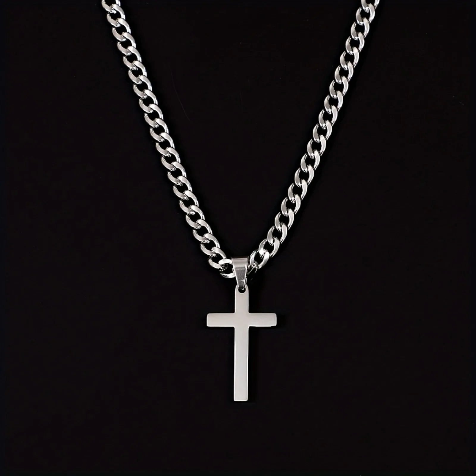 Aureli Cross Necklace – Silver
