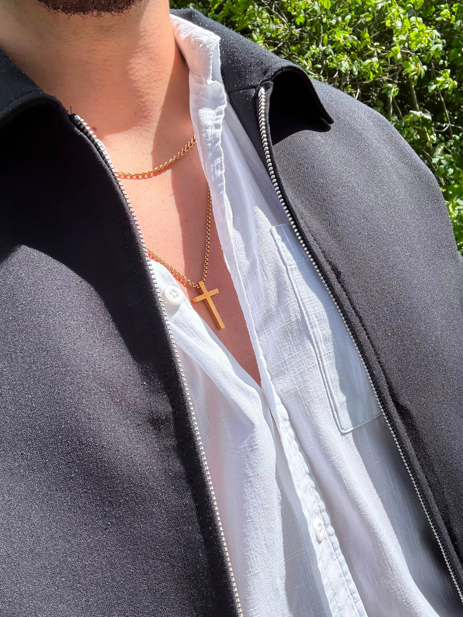 Aureli Cross Necklace – Gold