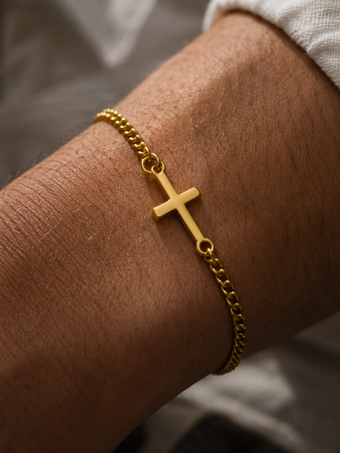 Aureli Signature Cross Bracelet - Gold