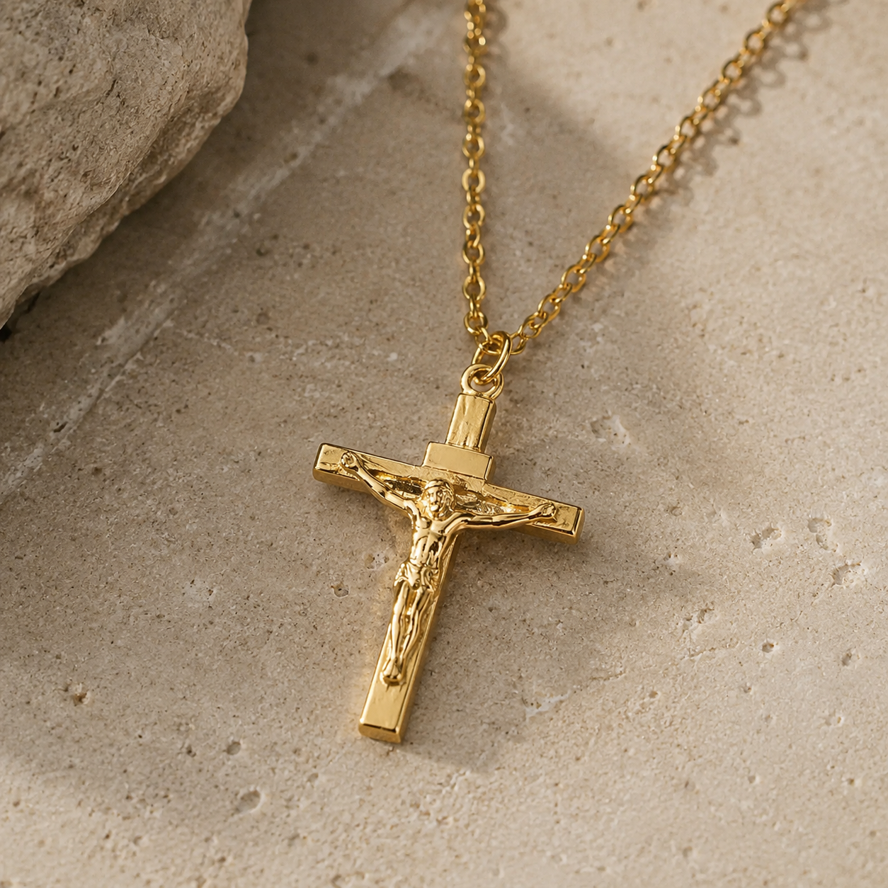 Aureli Jesus Crucifix Necklace