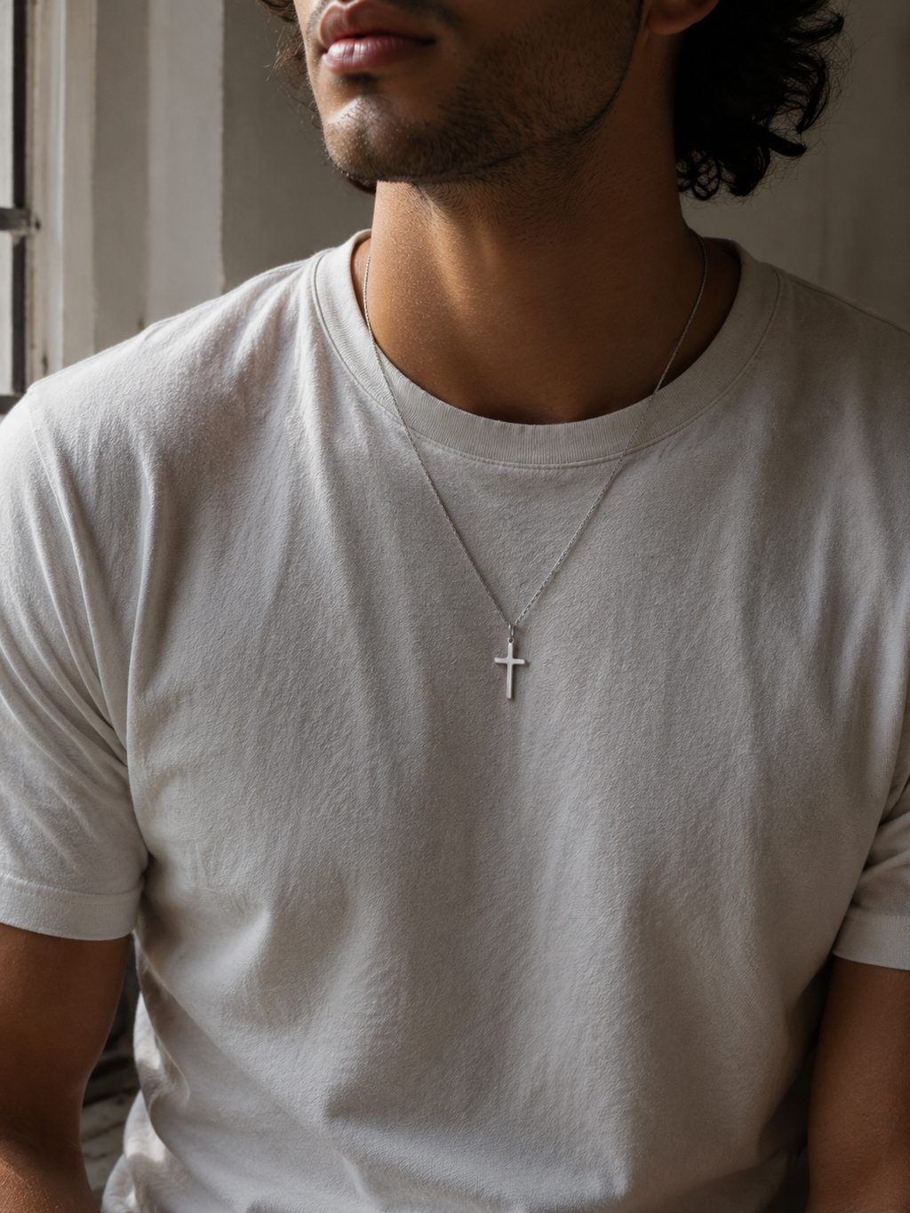 Aureli Cross Necklace – Silver
